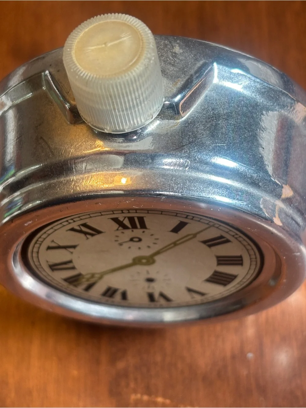 Avon Silver Clock with Cream Dial and Green Hands